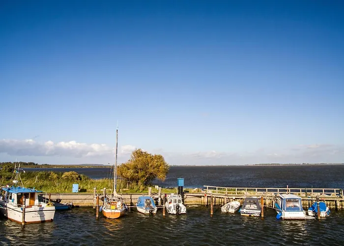 - Hiddensee 2 * Neuendorf (Hiddensee)